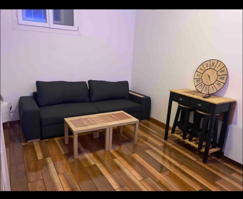 Studio Meuble Tout Equipe!! Boujan-sur-Libron Екстер'єр фото